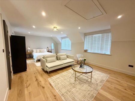 5 bedroom detached house to rent - Photo 3
