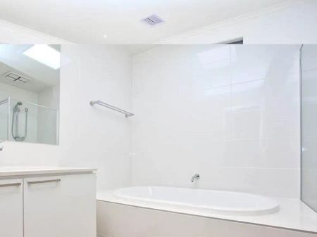 “Perfectly Positioned 2 Bedroom Home in The Enclave by Mirvac” - Photo 4