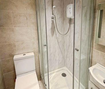 3 bedroom House To Let - Photo 5