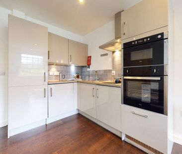 Studio to rent - Photo 4