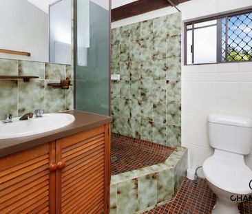 Two-storey duplex - Photo 1