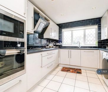 4 bedroom terraced house to rent - Photo 6