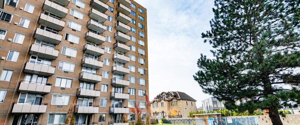 1 CH - 1 SDB - Côte Saint-Luc - $1,240 /mo - Photo 1