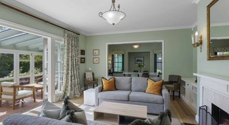 16 Desmond Street - Photo 2