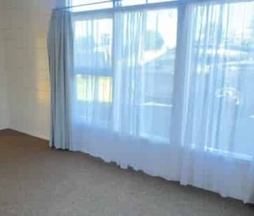 Two bedroom unit - Photo 3