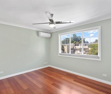 Renovated, Sun-Filled Family Terrace with Secure Parking - Photo 3