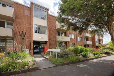 7/160 Lee Street, Carlton North VIC 3054 - Photo 3