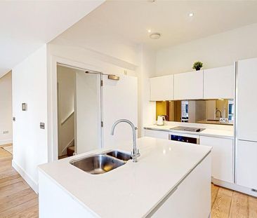 3 bedroom townhouse to rent - Photo 4
