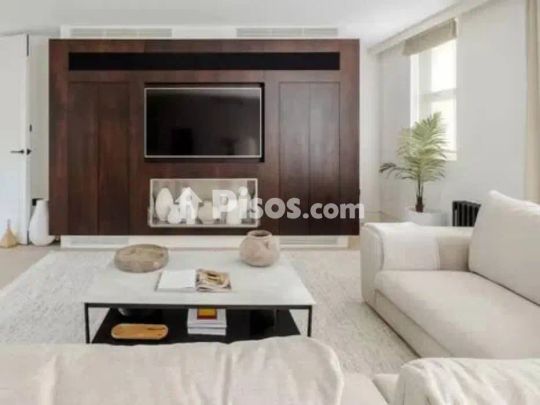 Piso en alquiler en Recoletos - Photo 1