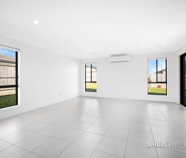 17 Banff Road, Winter Valley - Photo 6