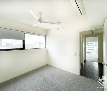 Spacious 3-Bedroom Apartment in Prime South Brisbane Location - Photo 1