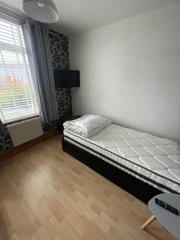 Room in a Shared House, Amherst Crescent, BN3 - Photo 5