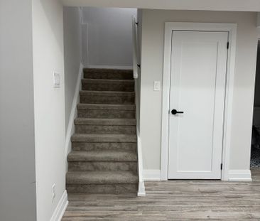 For Lease - 34 Primeau Drive, Aurora, Ontario - Photo 2