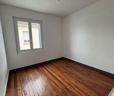 Location Appartement 4 pièces 76m² LE POUZIN 07250 - Photo 3
