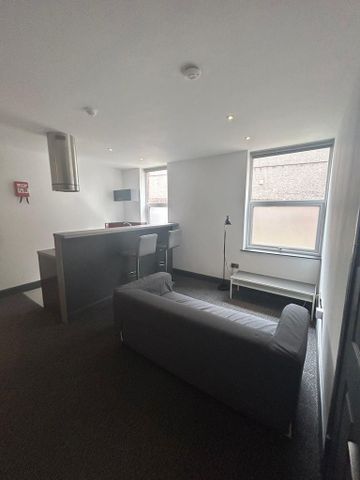 1 bedroom flat to rent - Photo 2