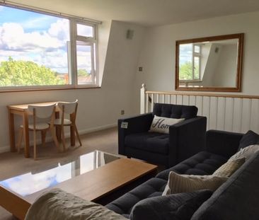 2 Bed Flat, Trinity Rd, SW18 - Photo 2