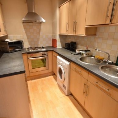 3 Bed - Forsyth Road, Jesmond, Newcastle Upon Tyne, Ne2 3da - Photo 1