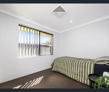 Welcome to your Modern, Spacious Home! - Photo 2