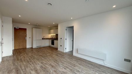 2 bedroom flat to rent - Photo 2