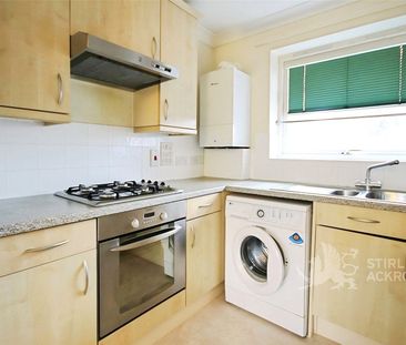 Belle Vue House, Belle Vue Close, Aldershot, Hampshire, GU12 4SB - Photo 5