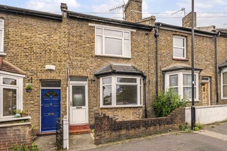 Glenhurst Road - Photo 2