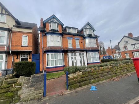 1 bedroom in a house share to rent - Photo 3