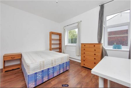 5 bedroom terraced house to rent - Photo 2