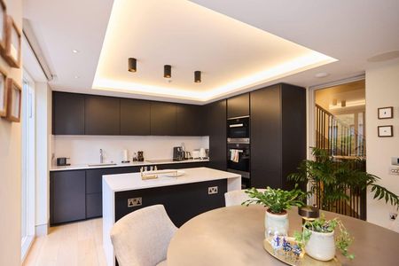 William Mews - Photo 5