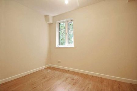 Magpie Close, Enfield, Greater London, EN1 - Photo 3