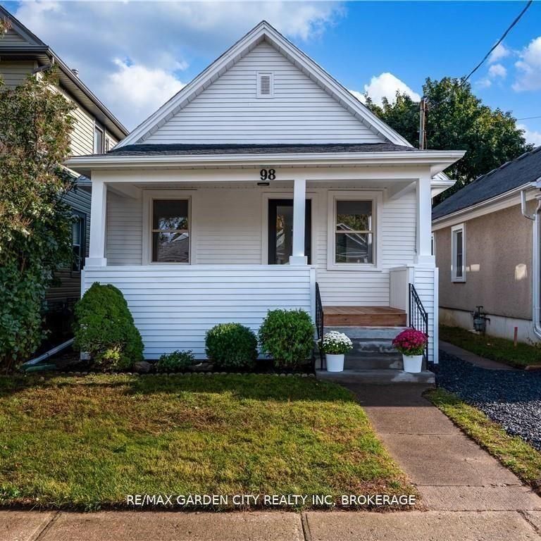 For Lease - 98 PLEASANT Avenue, St. Catharines, Ontario - Photo 1