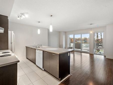 639 Rue Robert Élie - Photo 2