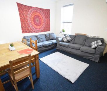 6 bedroom house to rent - Photo 1