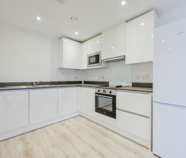 MacArthur House - Photo 3