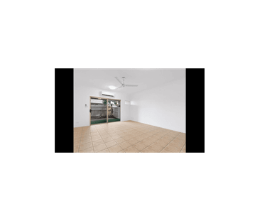 Townhouse in Small Complex – Walk to Trinity Beach - Photo 3