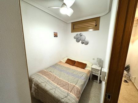 Apartamento en Benidorm, Playa Levante-Centro, alquiler - Photo 3