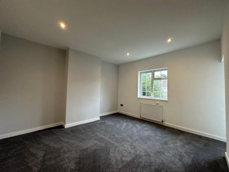 4 bedroom detached house to rent - Photo 4
