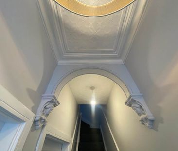 Hough Lane (Room 3), Bramley, Leeds - Photo 1