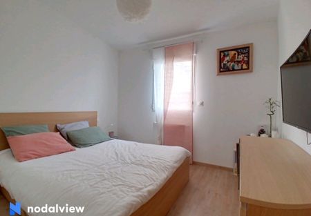 Location Appartement 4 pièces 90m² LA ROCHELLE 17000 - Photo 3