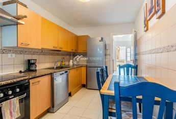 Chalet adosado · Alquiler a largo plazo ·