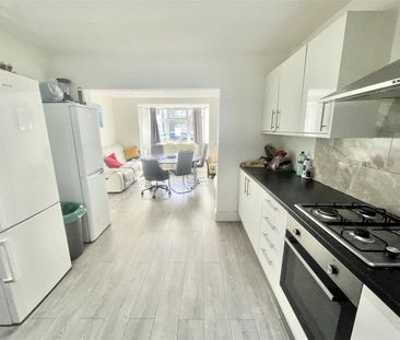 Blawith Road, Harrow - Photo 3