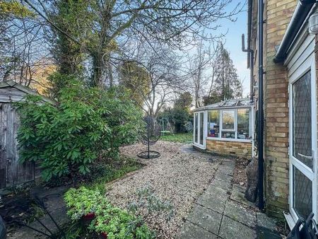 Broad Street, Guildford, Surrey, GU3 - Photo 4