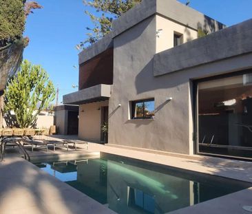 Luxury Villa for rent in Marbella Del Este, Andalusia - Photo 4