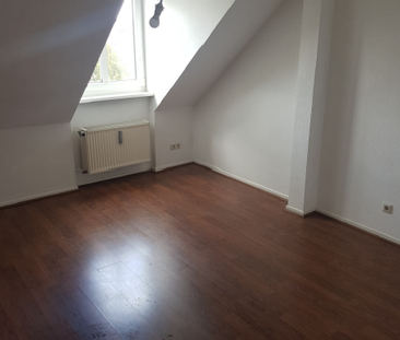 Zimmer ca. 13 m² innerhalb einer 2er-WG // DG rechts, Zimmer 2426 - Photo 3