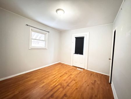 For Lease - 292 Poyntz Avenue, Toronto, Ontario - Photo 4