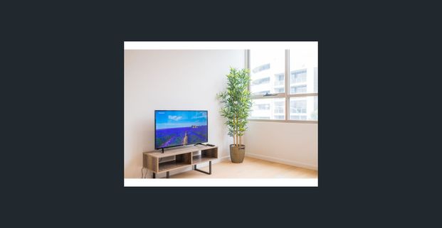 Fully Furnished | Bright and Peaceful Apartment Heart of Rosebery - Photo 1