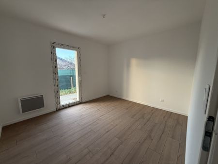Location Maison 4 pièces 85m² PARENTIS EN BORN 40160 - Photo 2