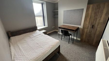 4 bedroom house share to rent - Photo 4