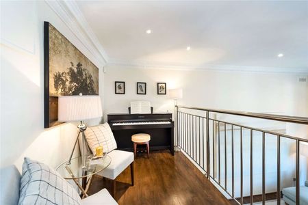 A beautifully presented two bedroom apartment on the first floor overlooking communal gardens. - Photo 4