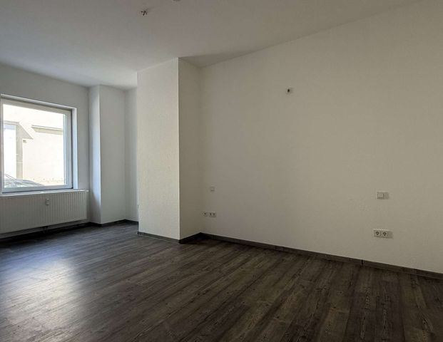 BARRIEREFREIE GROSSZÜGIGE ERDGESCHOSS-ZWEI-ZIMMER-WOHNUNG MIT ZWEI BÄDERN IN ZENTRUMSNÄHE IN DÜLKEN - Foto 1