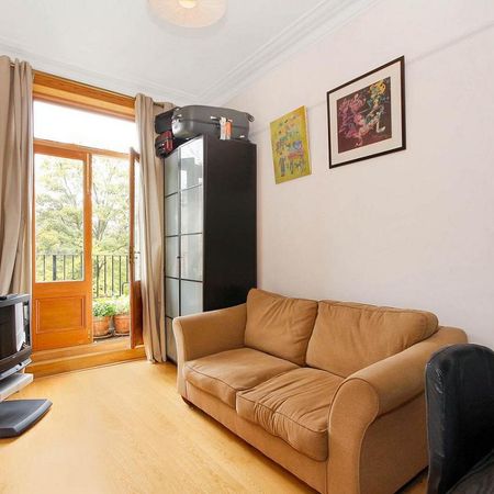 2 bedroom flat in Little Venice - Photo 3